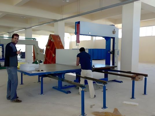 전기 광장 폼 블록 절단 기계 H800mm 절단 높이 왼쪽에서 오른쪽으로 절단 방법