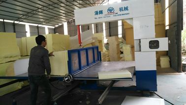 전기 수직 폼 절단 기계 PLC 제어 EVA 및 EPE 가공